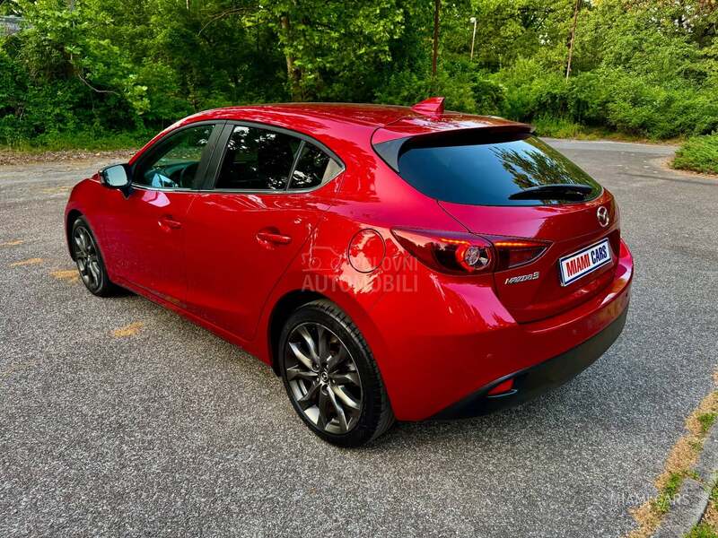 Mazda 3 1.5 D /FUULL/