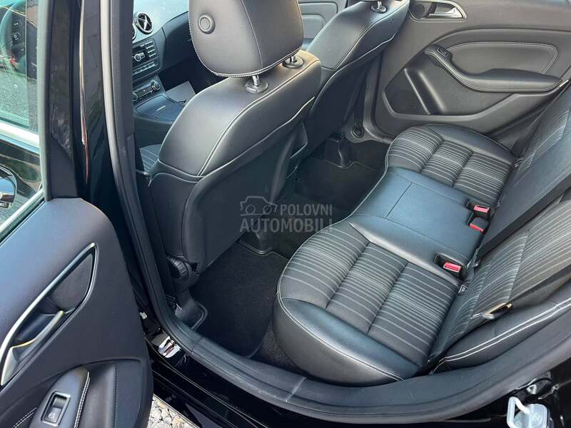 Mercedes Benz B 200 Aut7G/ACC/Led