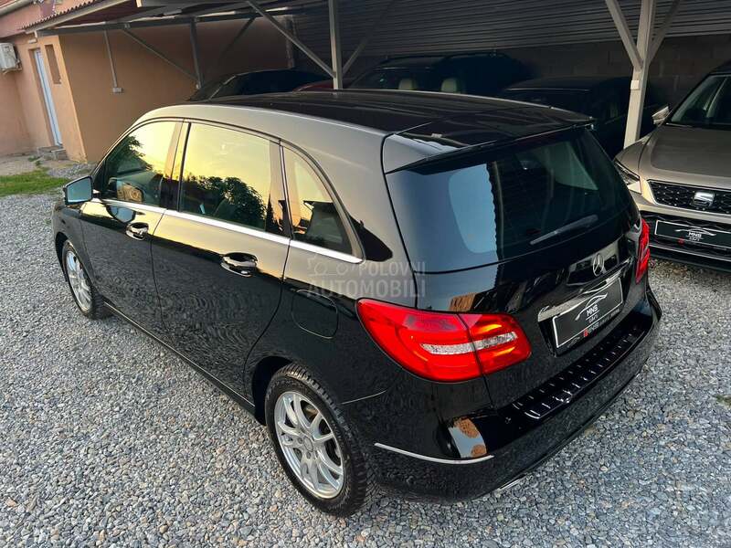 Mercedes Benz B 200 Aut7G/ACC/Led