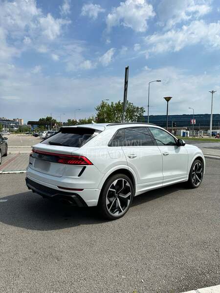 Audi RS Q8 Carbon Ceramic
