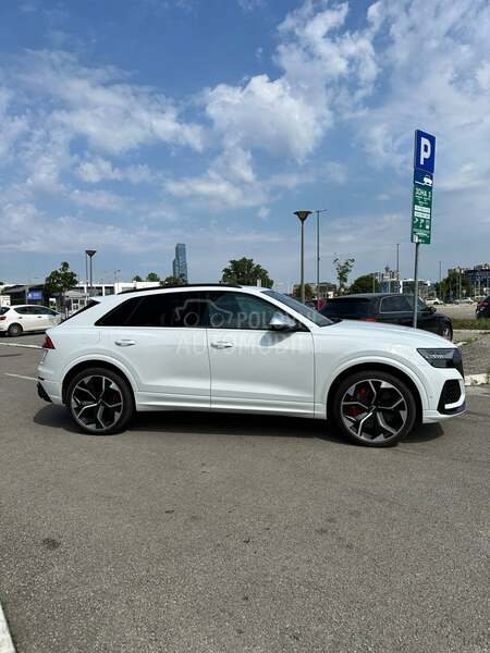 Audi RS Q8 Carbon Ceramic