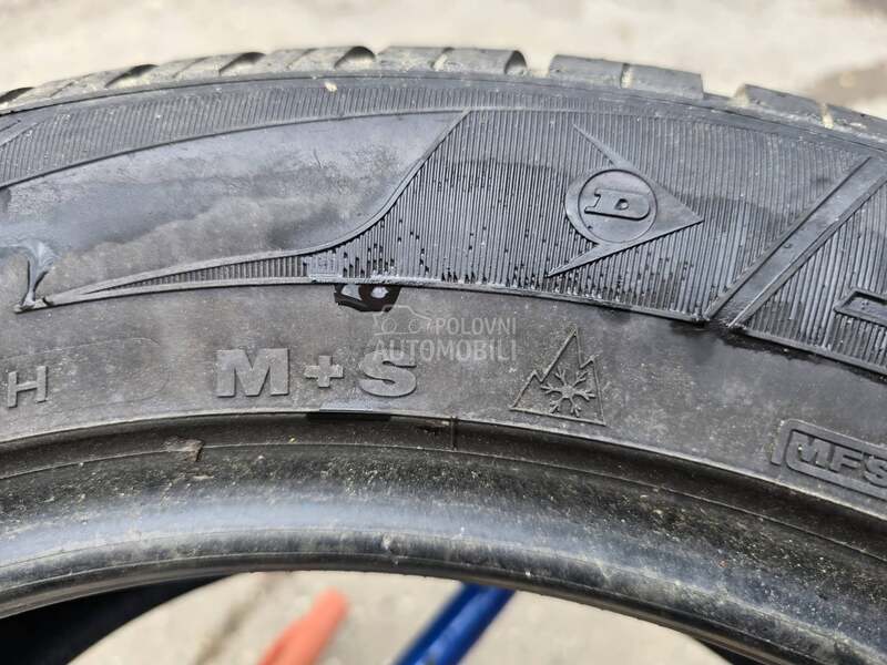 Dunlop 235/55 R18 Zimska