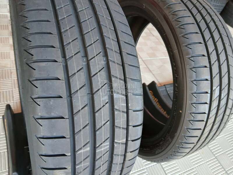 Bridgestone 205/45 R17 Letnja