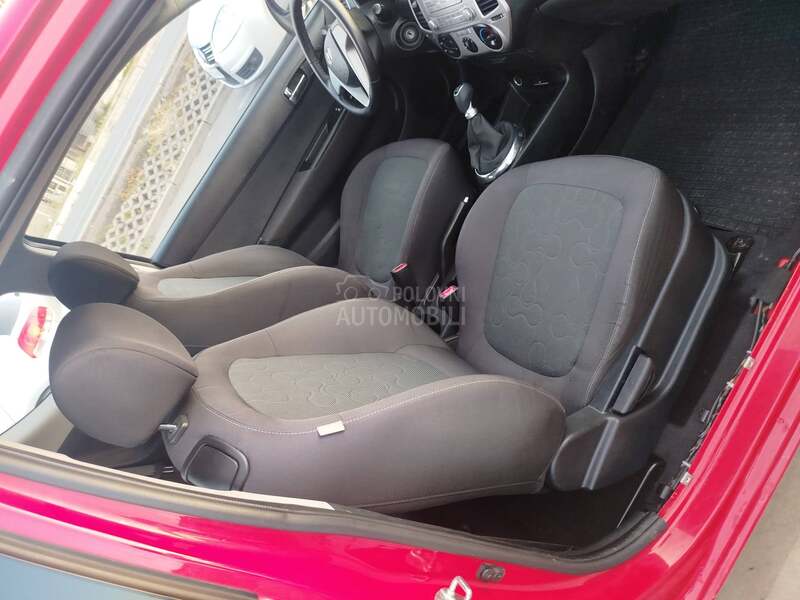 Hyundai i20 1.2i   u.v.o.z  C H
