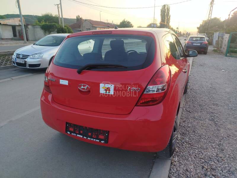 Hyundai i20 1.2i   u.v.o.z  C H