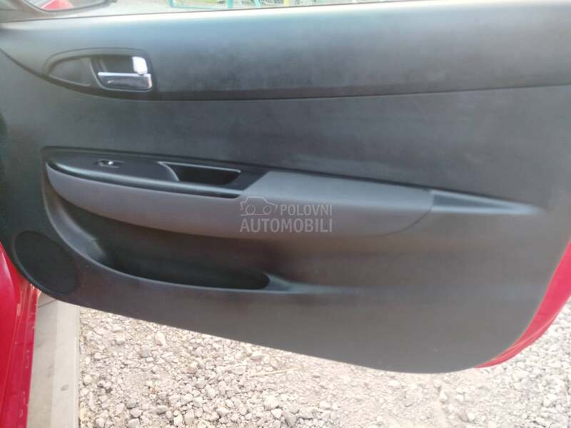 Hyundai i20 1.2i   u.v.o.z  C H