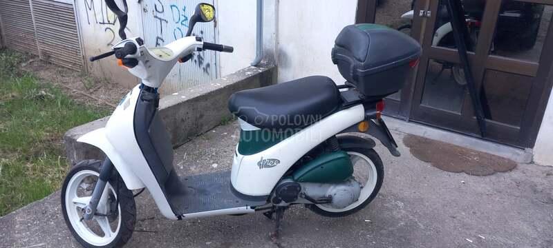 Piaggio Free