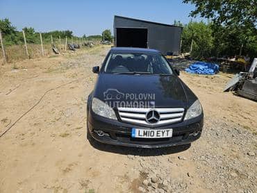 Hauba W204 Crna Aktivno za Mercedes Benz C Klasa od 2007. do 2010. god.