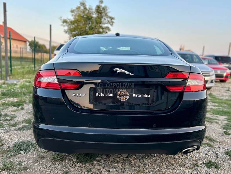 Jaguar XF 2.2 Lux Led