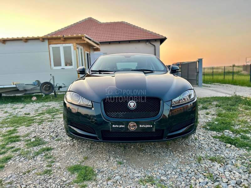 Jaguar XF 2.2 Lux Led