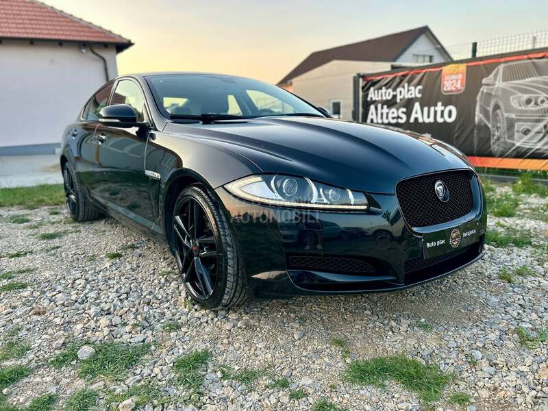 Jaguar XF 2.2 Lux Led
