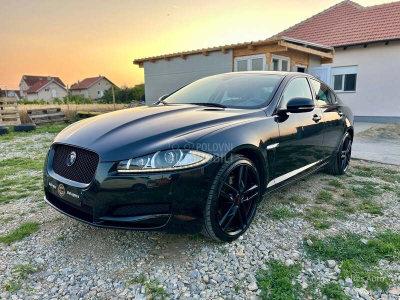Jaguar XF 2.2 Lux Led