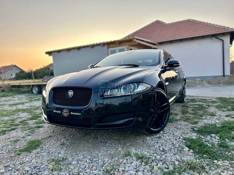 Jaguar XF 2.2 Lux Led