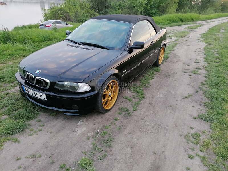 BMW 320 