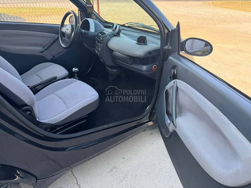 Smart ForTwo 0.7 Coupe Pure