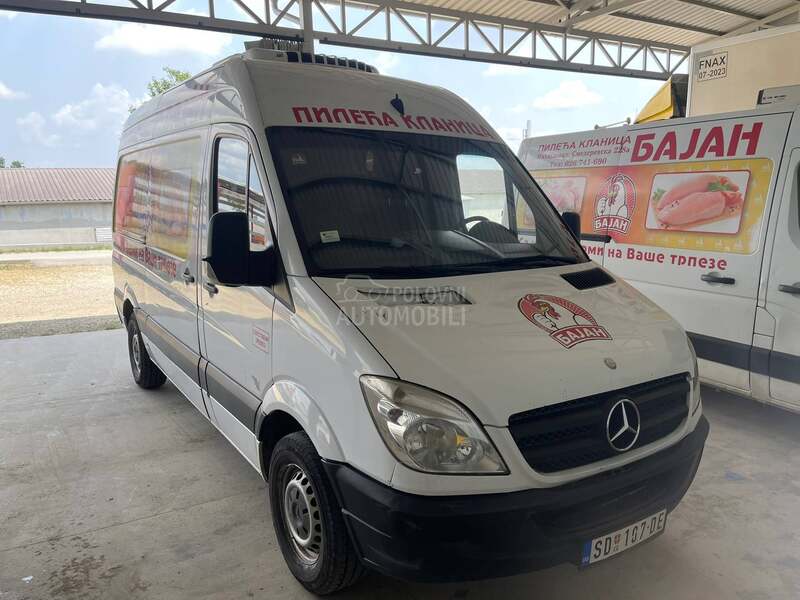 Mercedes Benz Sprinter 