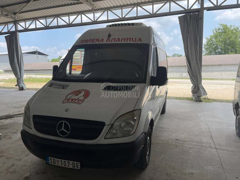 Mercedes Benz Sprinter 