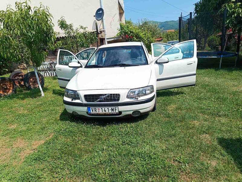 Volvo S60 D5