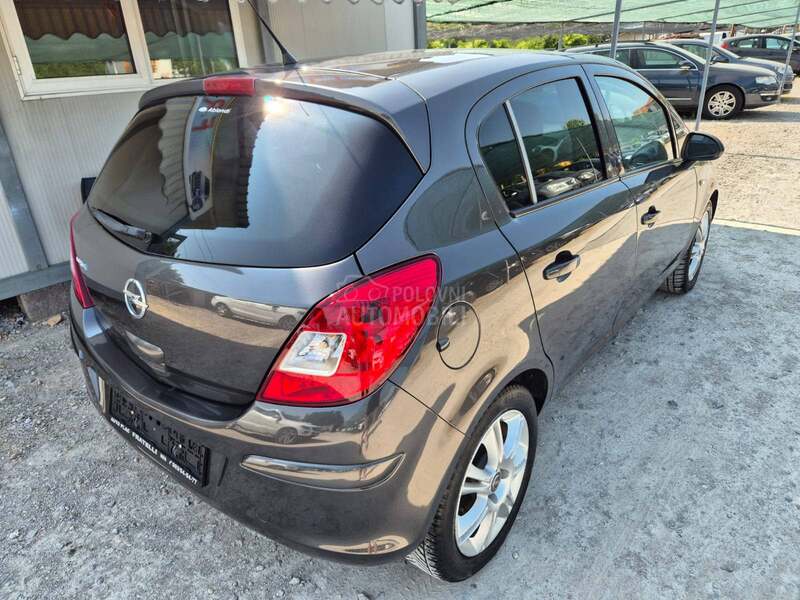 Opel Corsa D 1.2 TNG/COSMO /