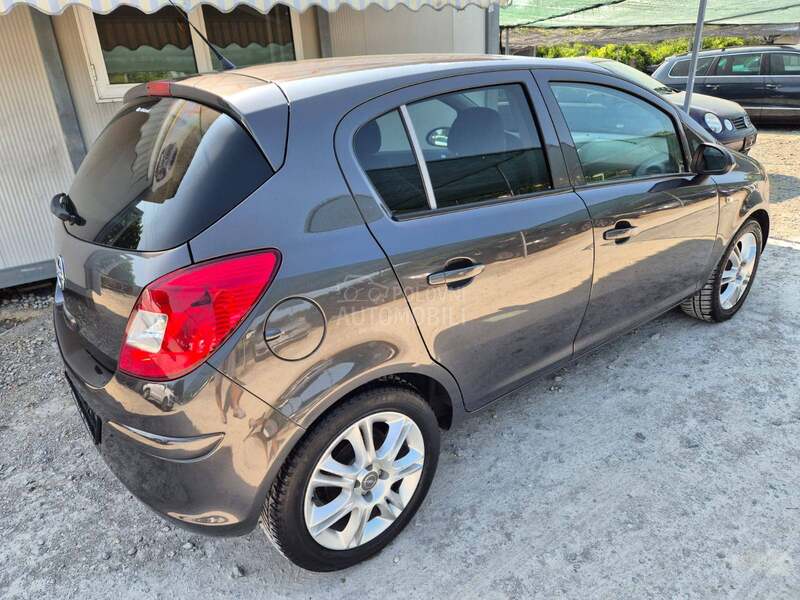 Opel Corsa D 1.2 TNG/COSMO /
