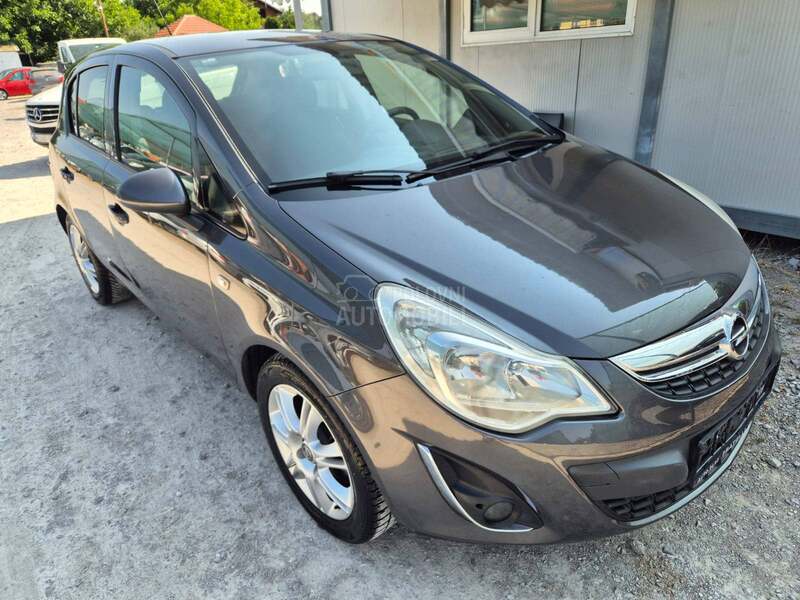 Opel Corsa D 1.2 TNG/COSMO /