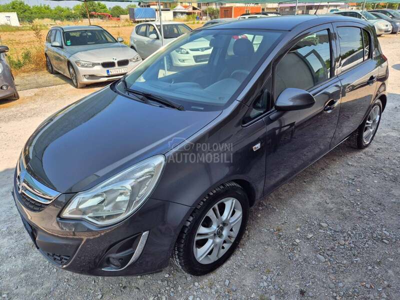 Opel Corsa D 1.2 TNG/COSMO /