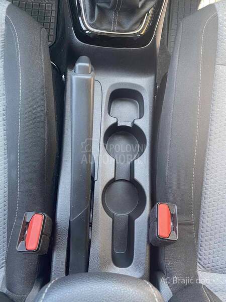 Opel Corsa F 