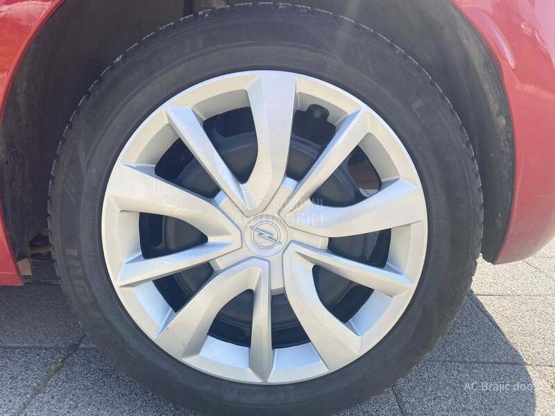 Opel Corsa F 