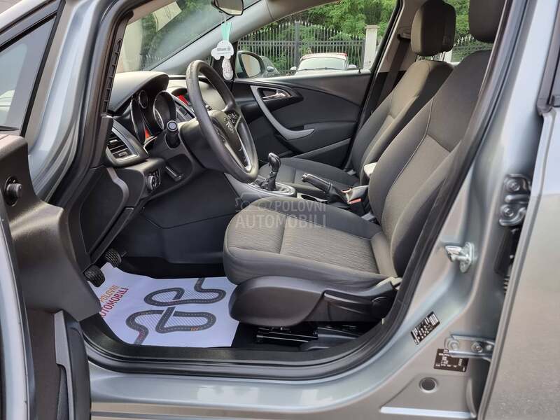 Opel Astra J 1.7CDTI PERFFEKTNA