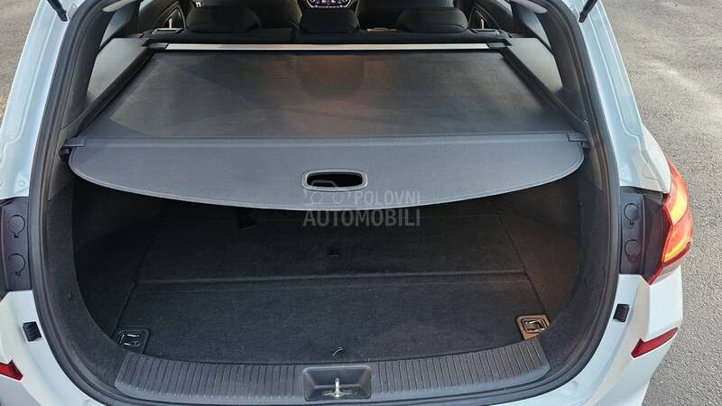 Hyundai i30 1.6 CRDI new mod