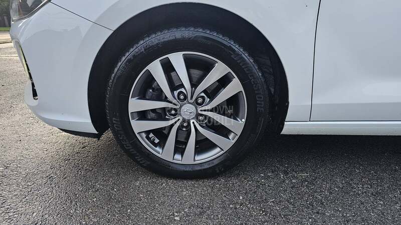 Hyundai i30 1.6 CRDI new mod