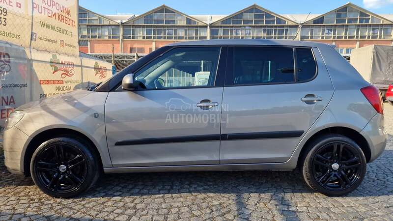 Škoda Fabia KREDlTl BEZ UCESCA