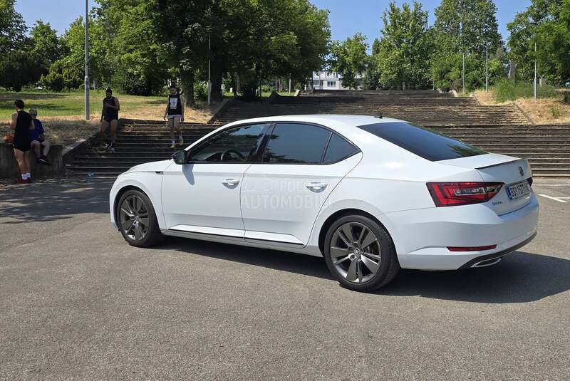Škoda Superb Sportline