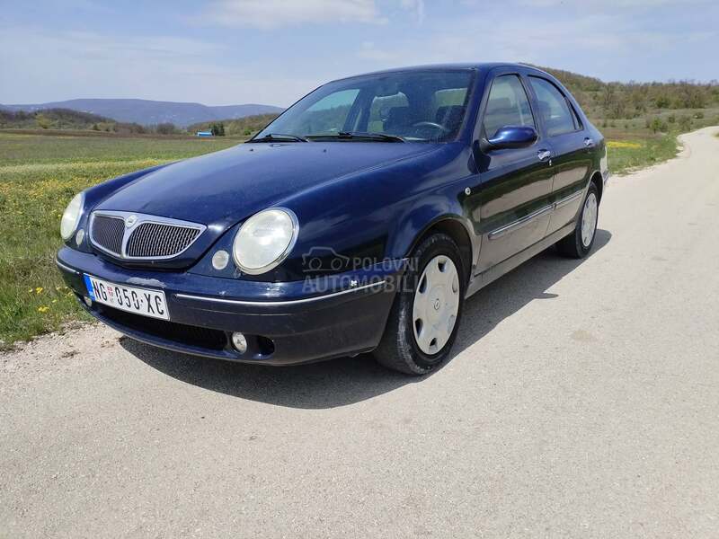 Lancia Lybra 1.6 16v