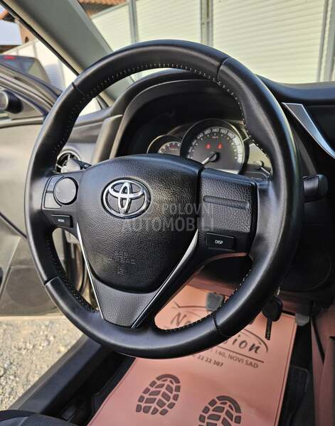 Toyota Auris 1.3 VVT-I