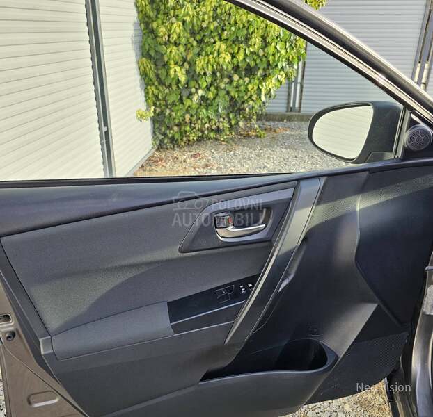 Toyota Auris 1.3 VVT-I
