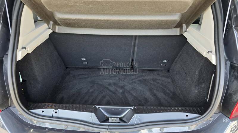 Dacia Sandero 1.5 DCI  N A V I