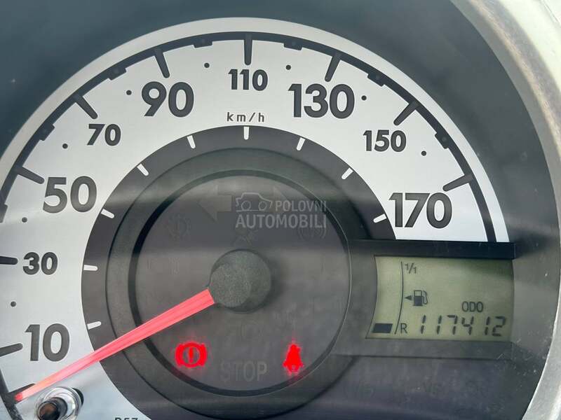 Citroen C1 1.0 b T.O.P CH