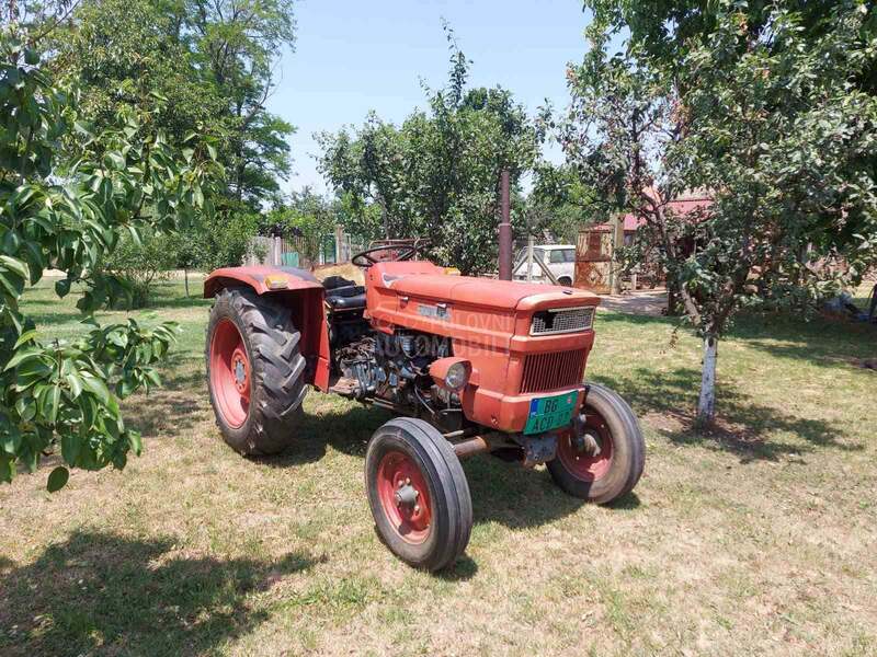 Universal 445
