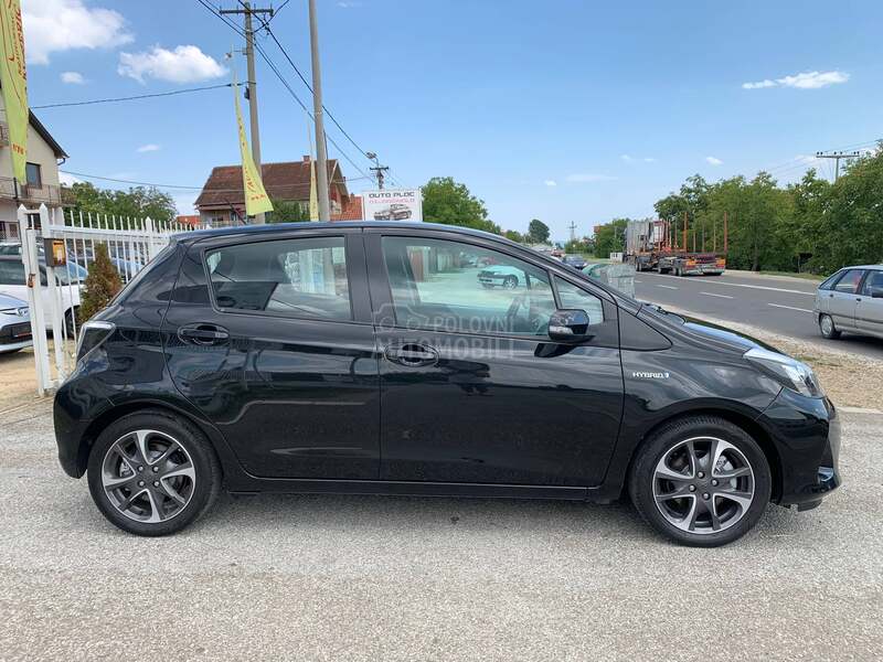 Toyota Yaris 1.5 Hybrid T.O.P CH