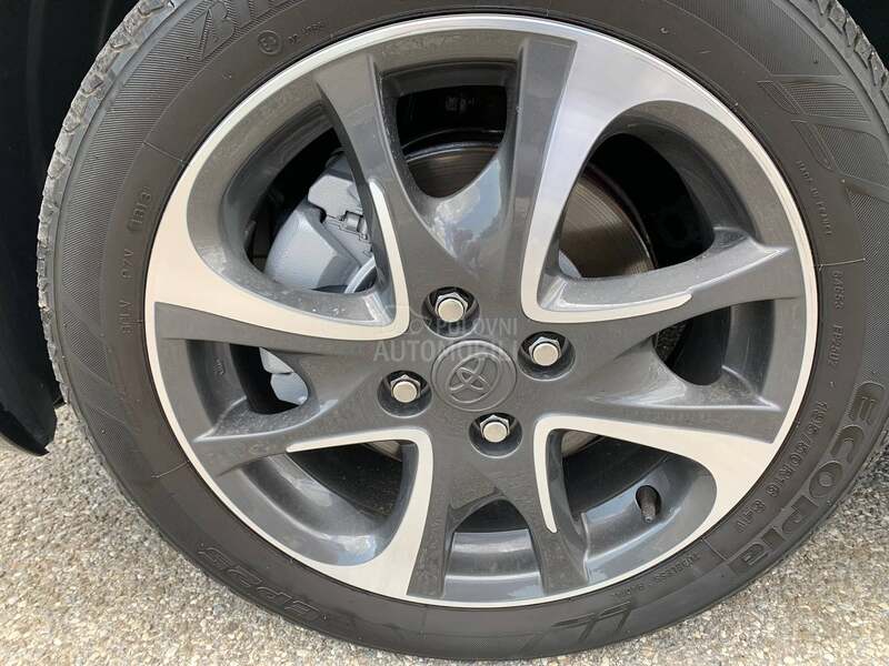 Toyota Yaris 1.5 Hybrid T.O.P CH