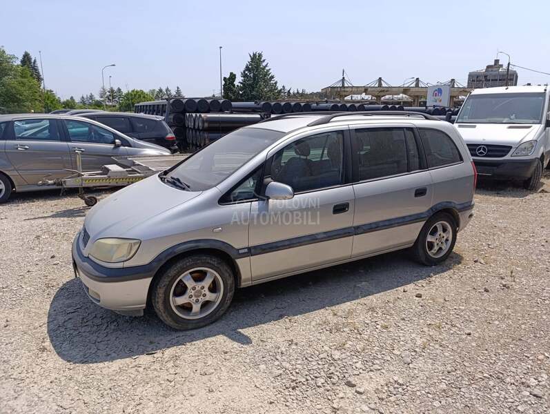 Opel Zafira 