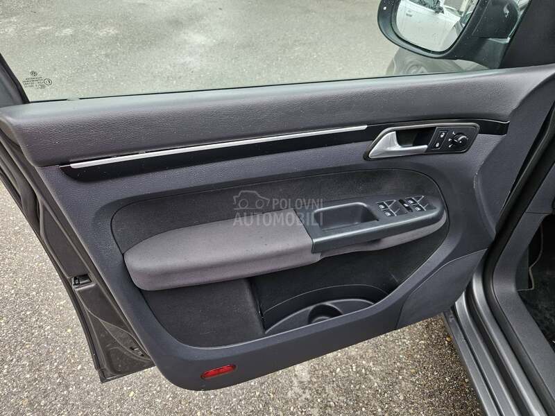 Volkswagen Touran HIGHTLINE D S G