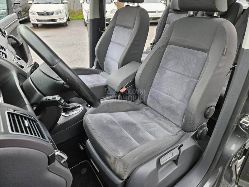 Volkswagen Touran HIGHTLINE D S G