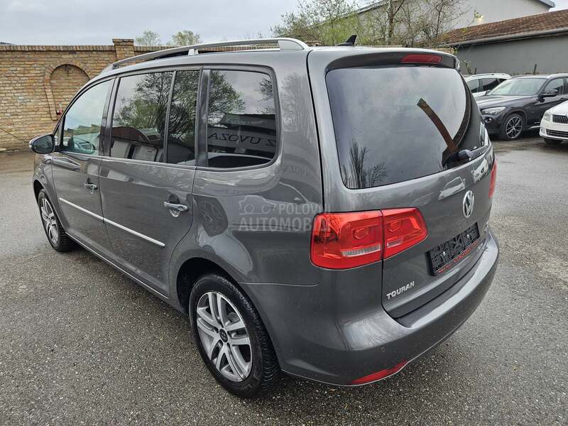 Volkswagen Touran HIGHTLINE D S G