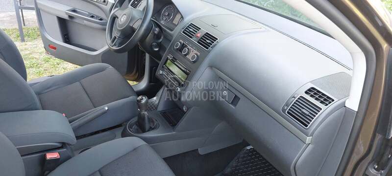 Volkswagen Touran 1.4METAN FA8RlCKI