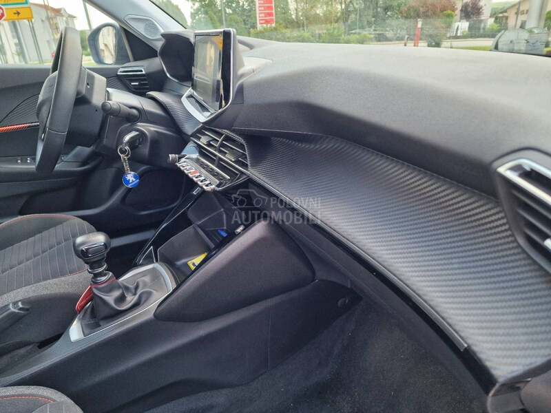 Peugeot 2008 1.2 Active