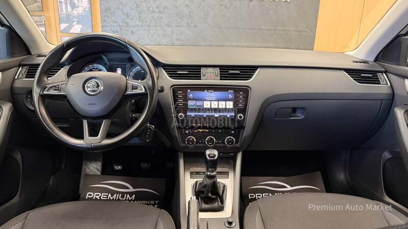 Škoda Octavia //1.6 TDI/N.AVI/FUL