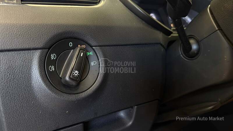 Škoda Octavia //1.6 TDI/N.AVI/FUL