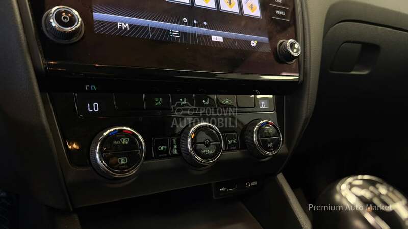 Škoda Octavia //1.6 TDI/N.AVI/FUL